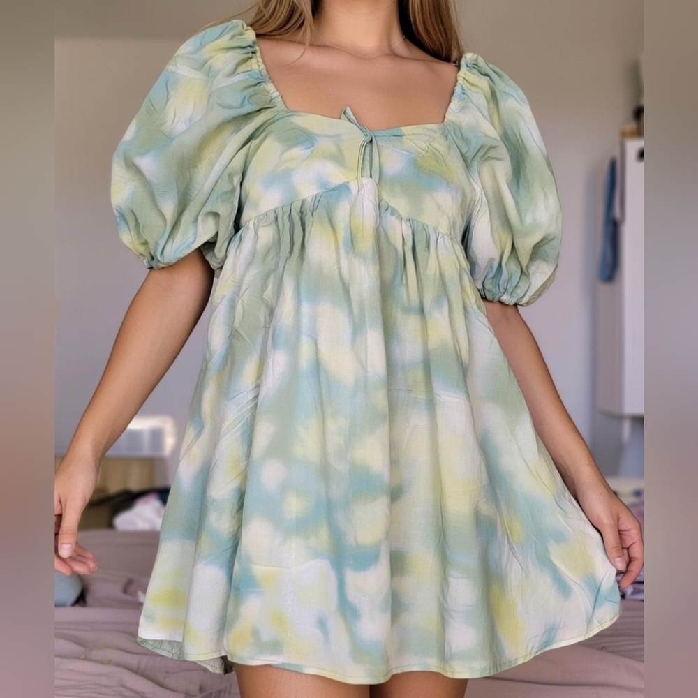 Chic Pastel Puff Sleeve Mini Dress